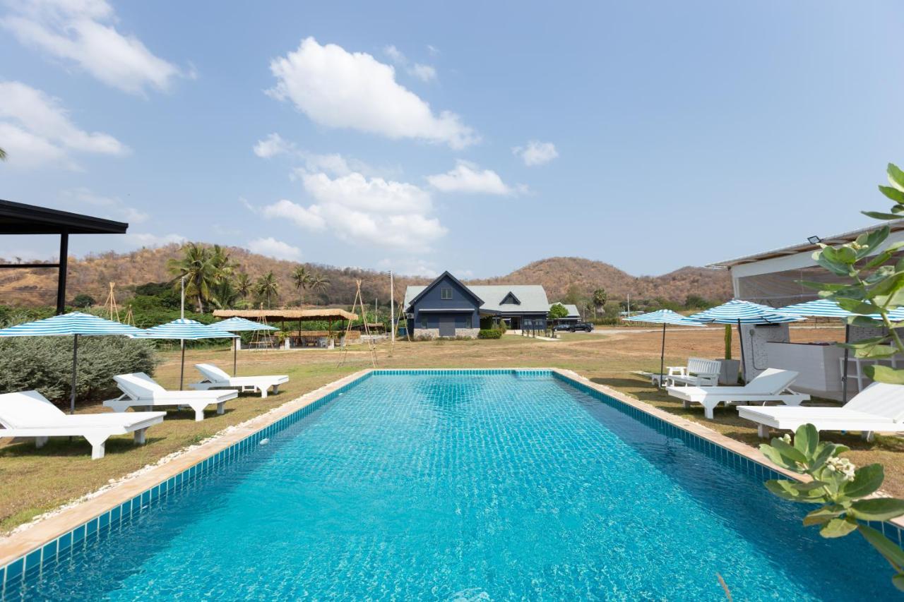 The Barn Hua Hin Hotel Кхао Тао Екстериор снимка