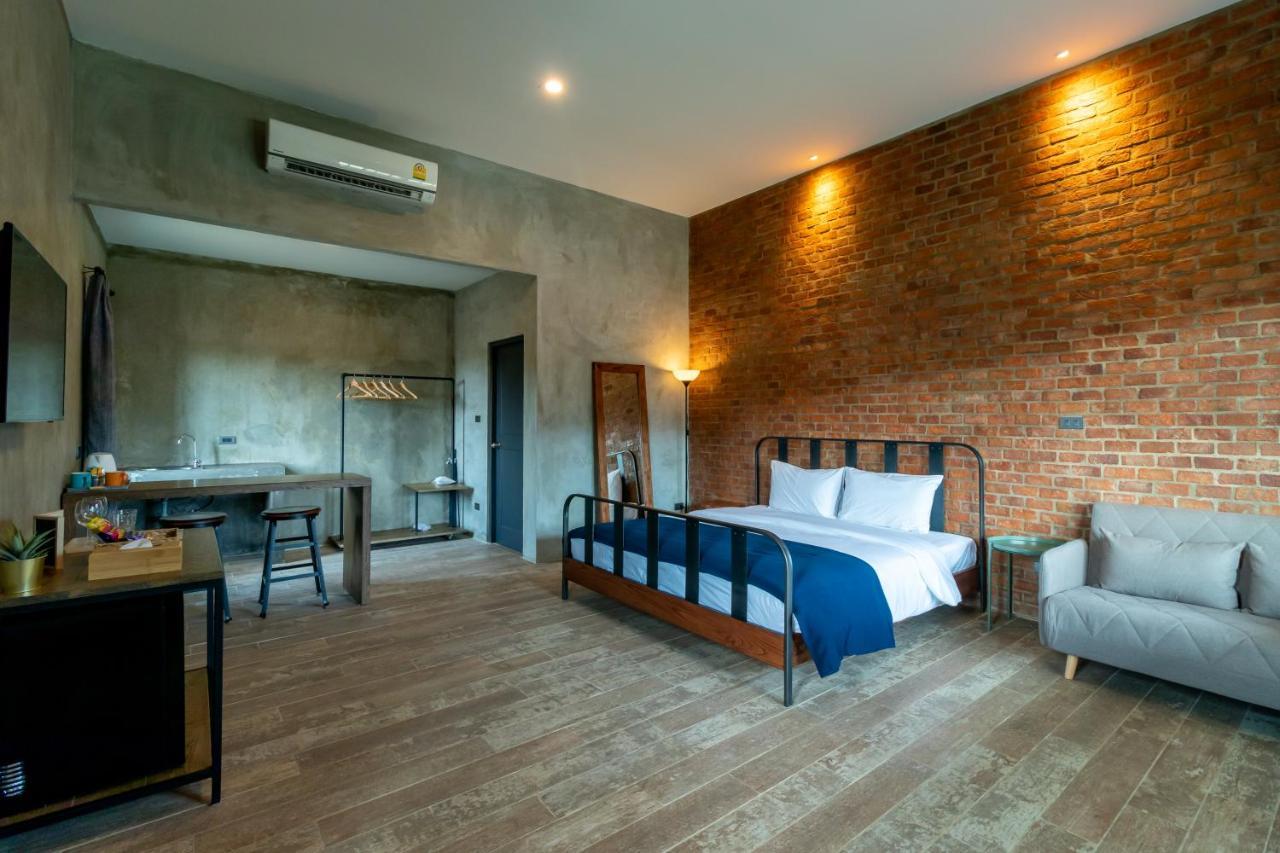 The Barn Hua Hin Hotel Кхао Тао Екстериор снимка