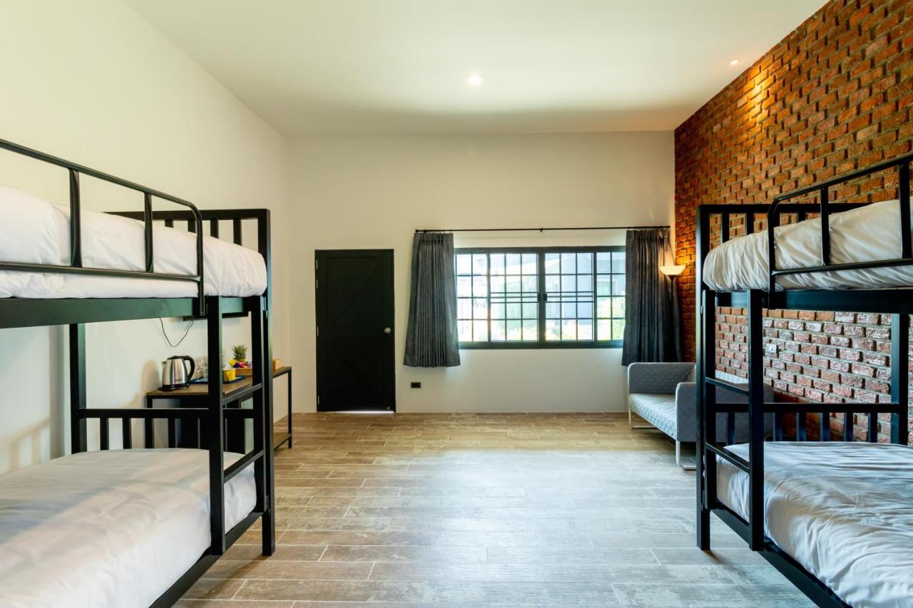 The Barn Hua Hin Hotel Кхао Тао Екстериор снимка