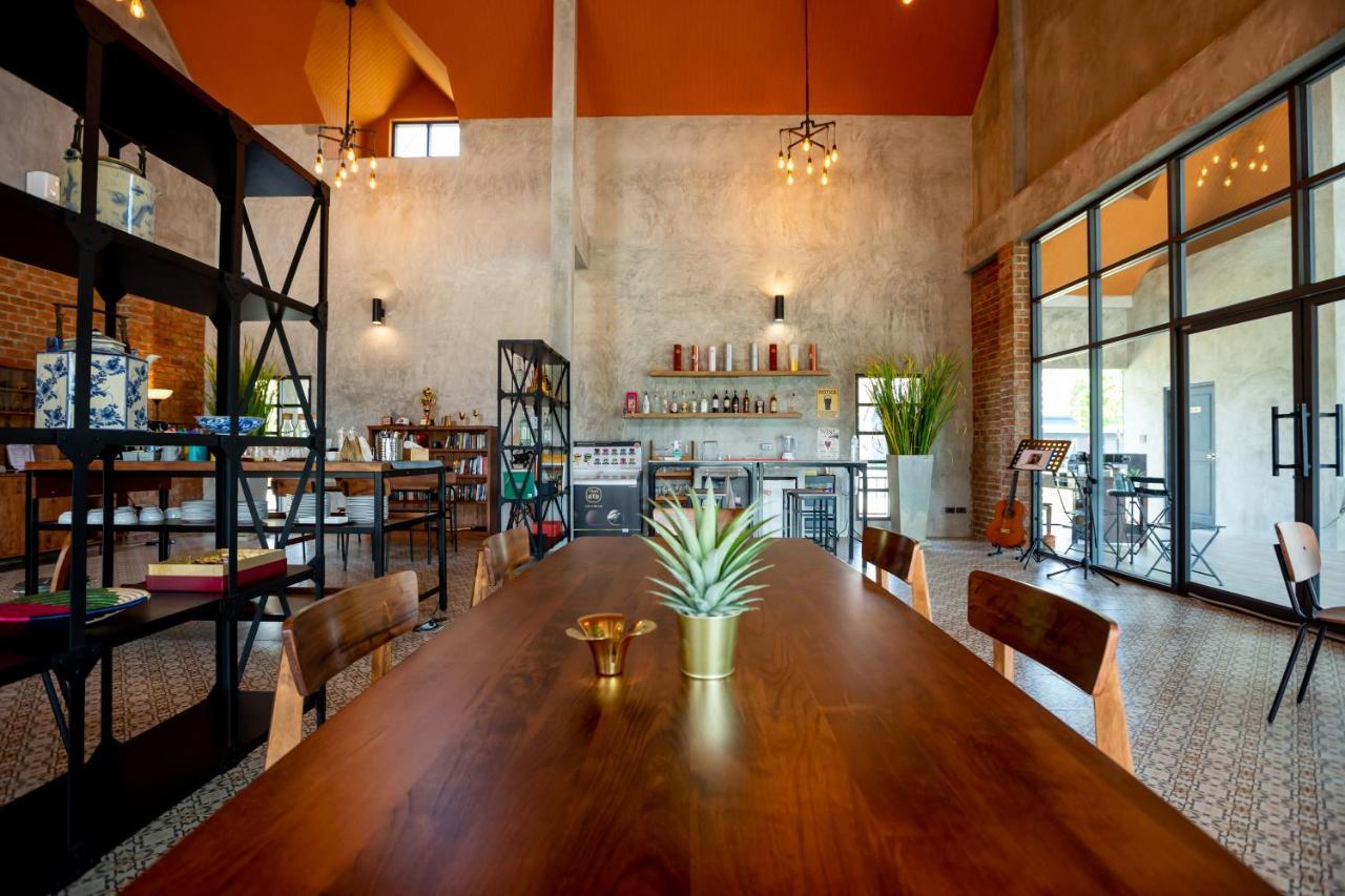The Barn Hua Hin Hotel Кхао Тао Екстериор снимка